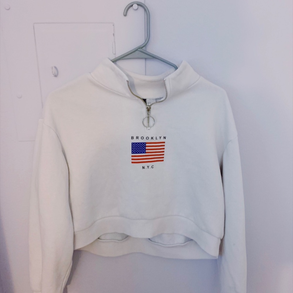 ★cropped Brooklyn sweater ★
